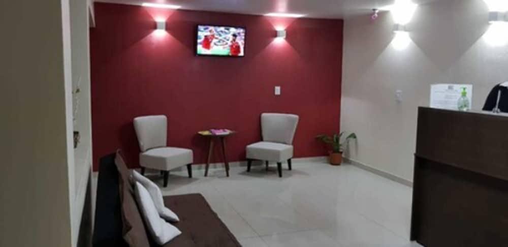 Iguazu Urban Hotel Express Puerto Iguazu Exterior photo